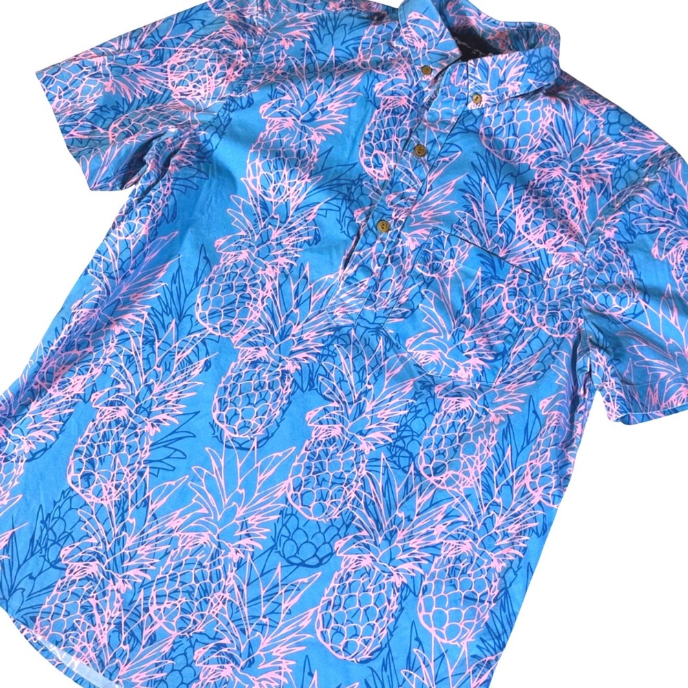 Chubbies Short Sleeve Shirt Mens Small Blue Pink Pineapple Print Button Up